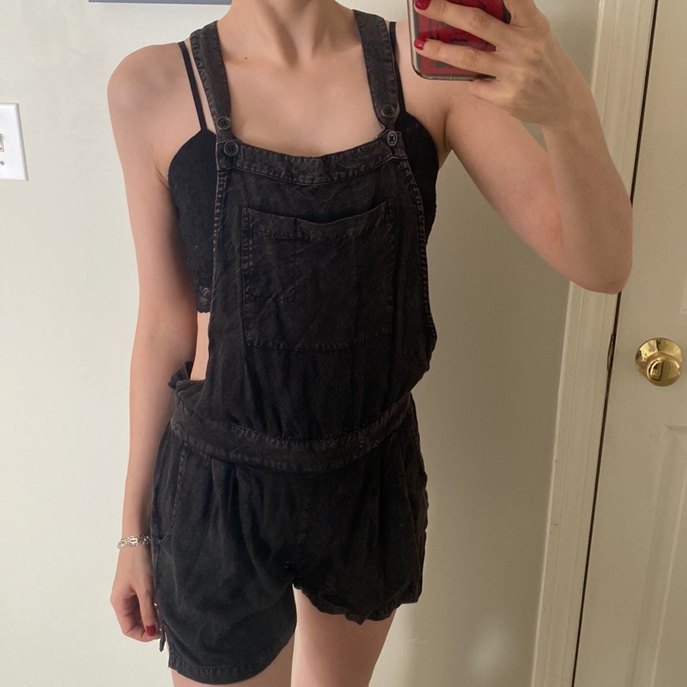 Ecote UO Dark Grey Soft Shorteralls XS